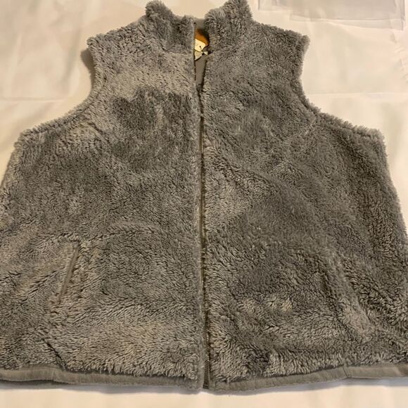 Sonoma reversible gray vest.  NWT.  Purchased for myself new & it’s to big - Picture 1 of 7